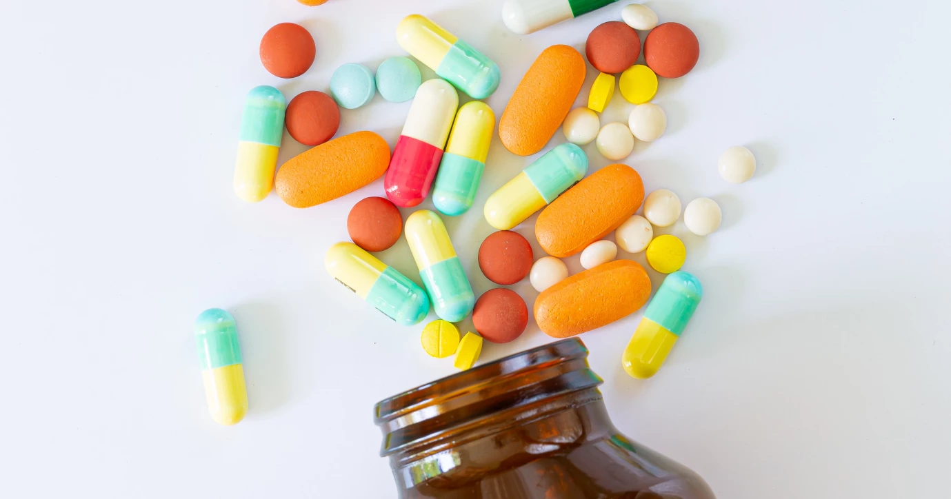 Leki w terapii choroby Leśniowskiego-Crohna - jak przebiega leczenie?